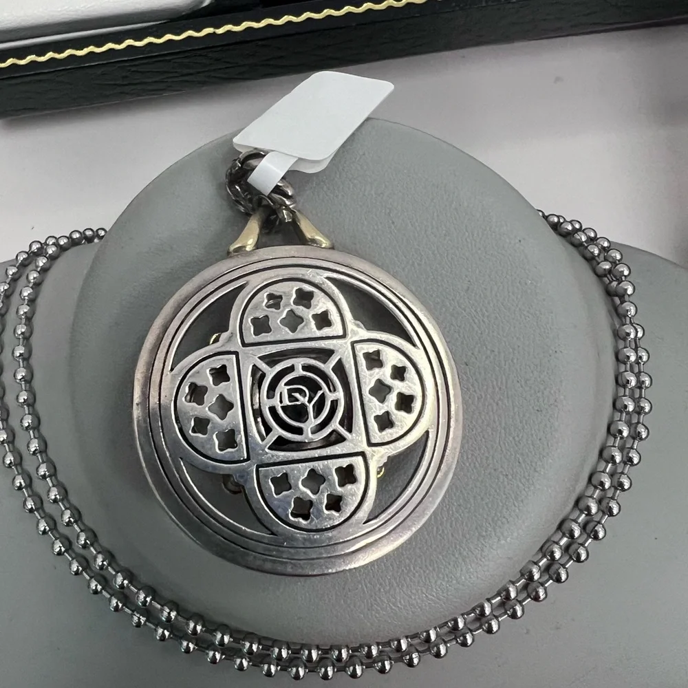 David Yurman two tone SS & 18k yg half moon pendant